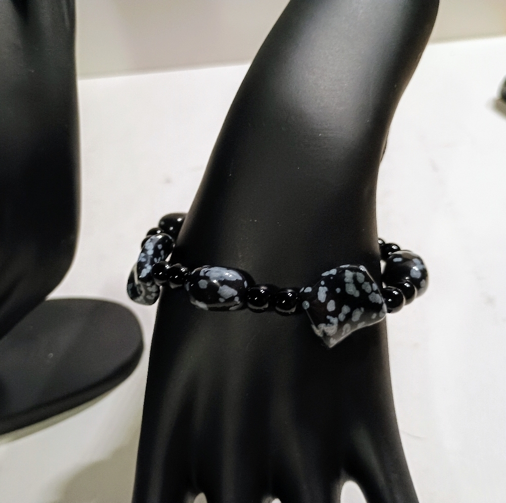 Black and Gray Snowflake Obsidian Stone Beaded Necklace and Bracelet Set - Picture 2 of 3